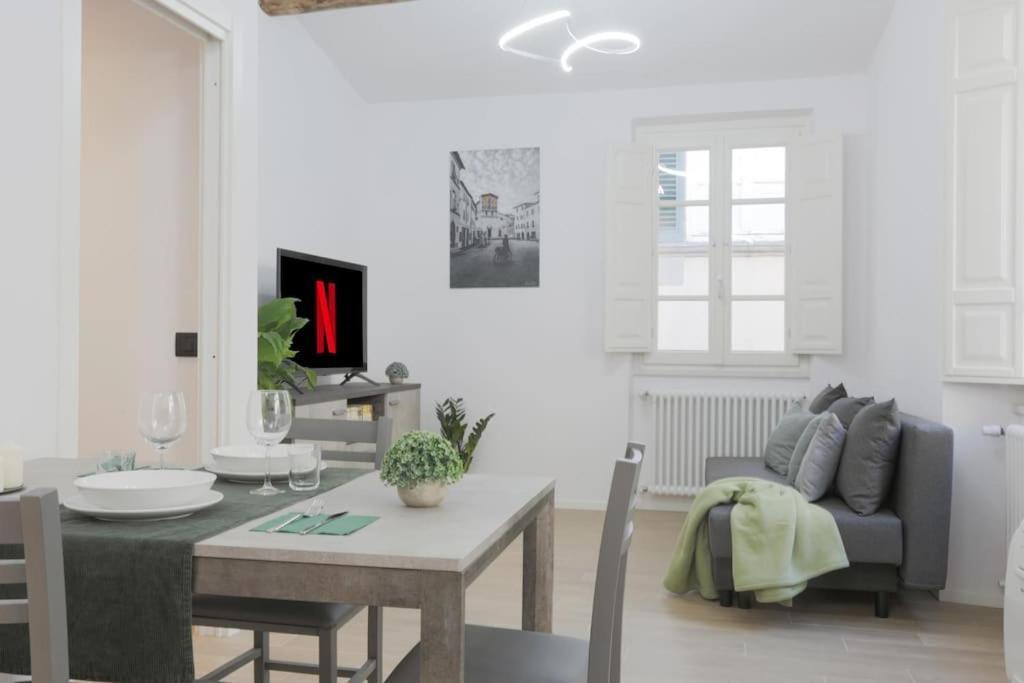 *New Attic*-Lucca Citycenter-Balcony-Netflix المظهر الخارجي الصورة